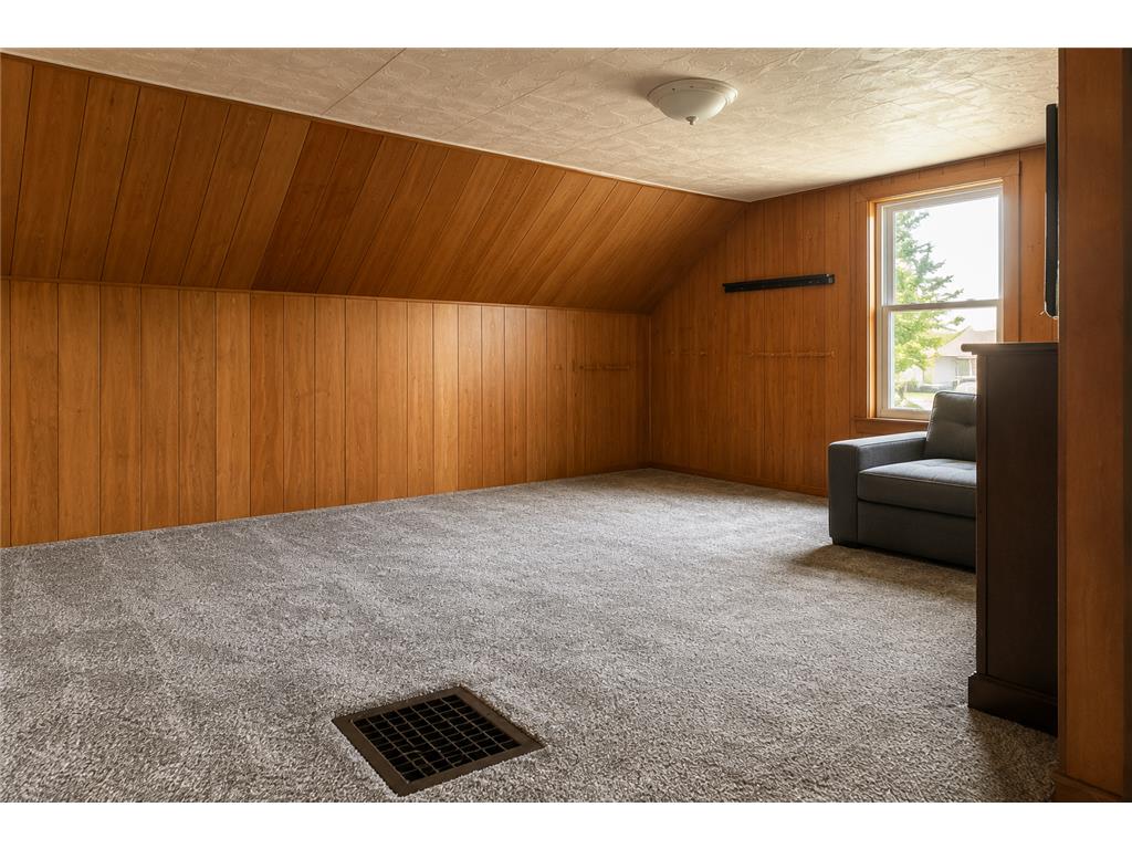 118 E Spring Street Mankato MN 56001 7115697 image7