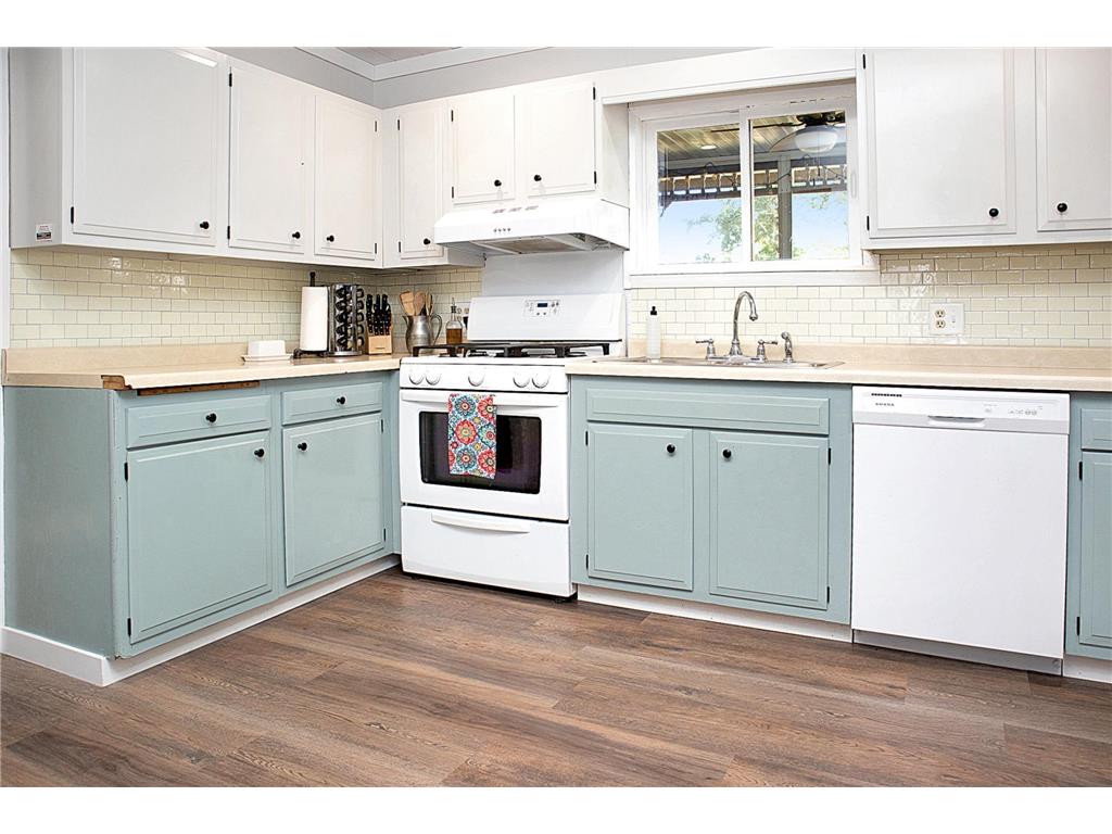 118 E State Street, Dresser, WI, 54009 MLS 7348665 Edina Realty