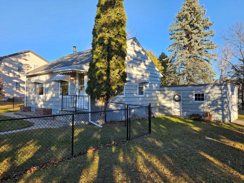 118 Getchell Avenue NE Bagley MN 56621 6824047 image1