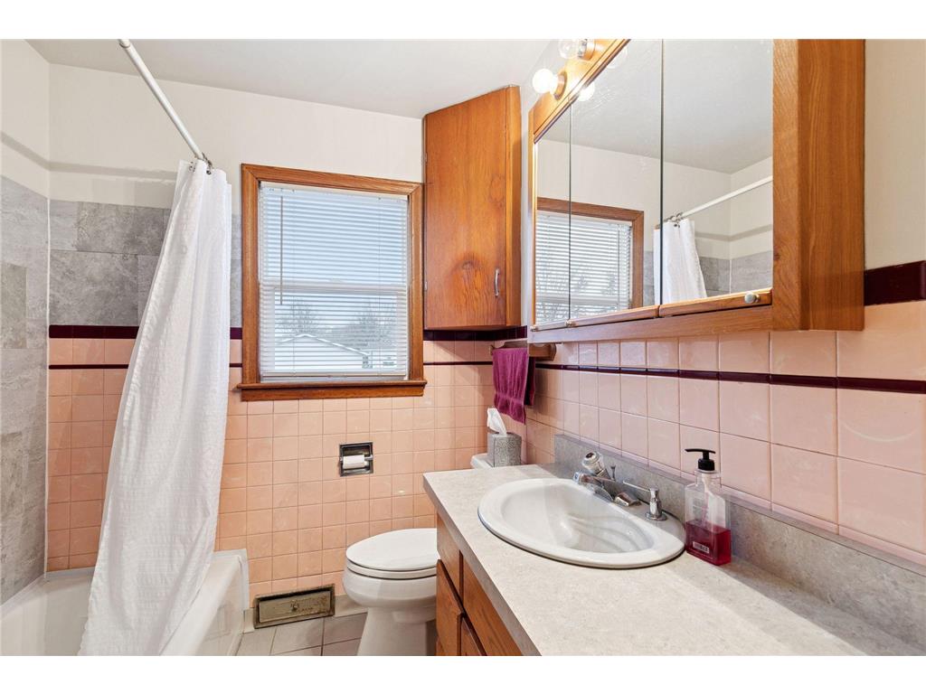 118 Hiawatha Drive E Wabasha MN 55981 7021667 image15