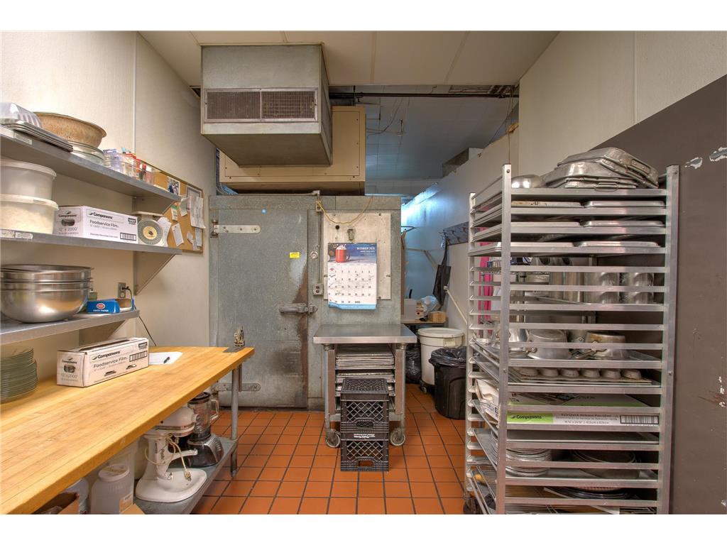 118 Main Street S Cambridge MN 55008 6792027 image16