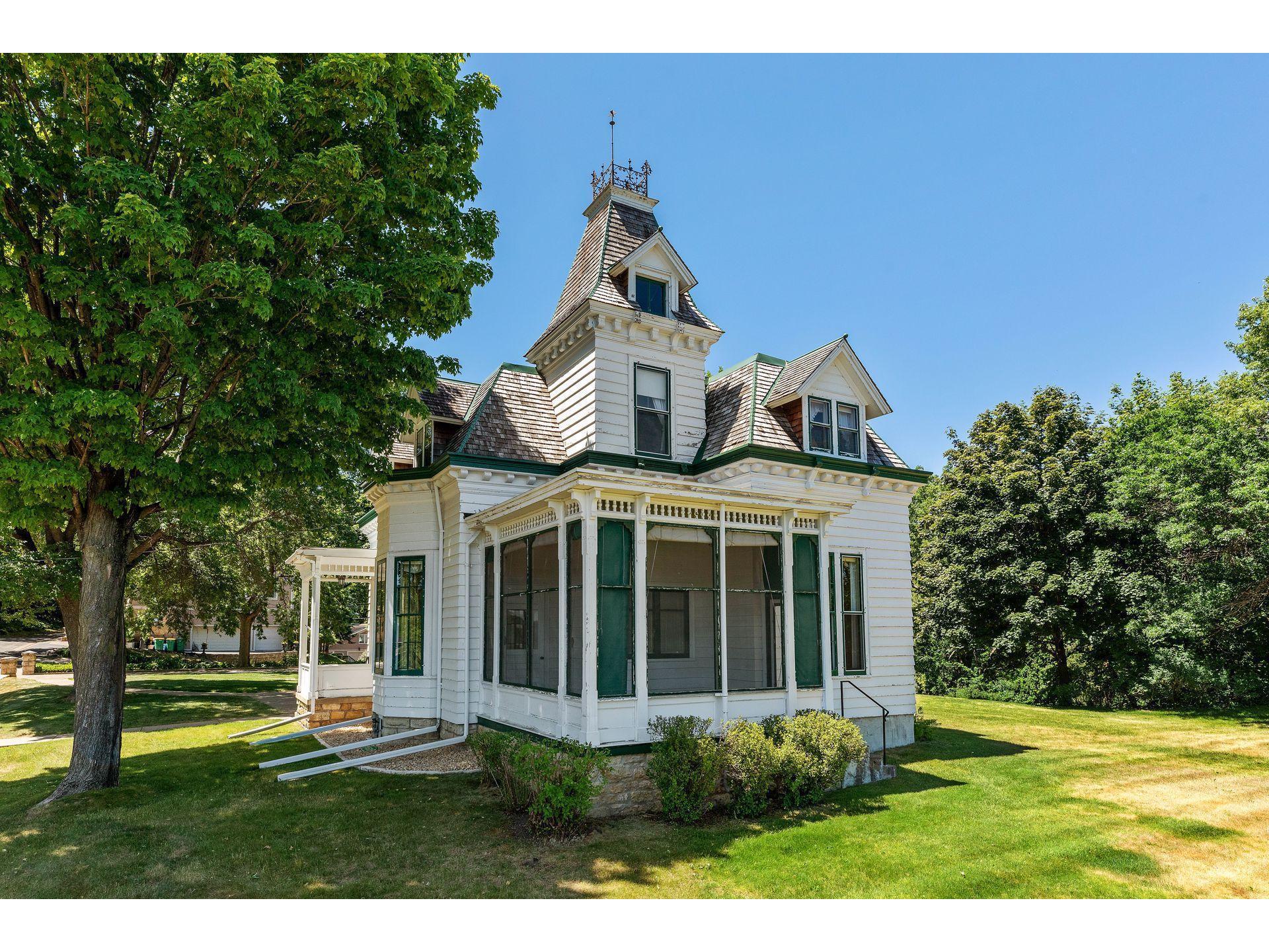 118 Oak Street W, Stillwater, MN, 55082 MLS 6005892 Edina Realty