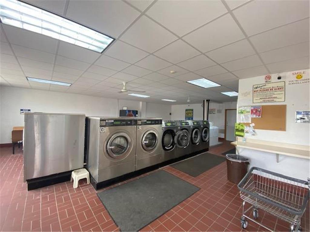 118 W Grove Street Caledonia MN 55921 6075641 image4