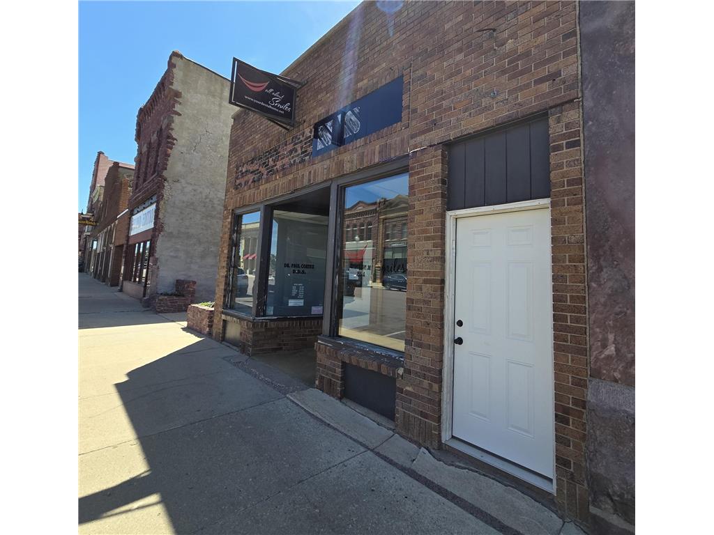 118 W Main Street, Pipestone, MN, 56164 MLS 6527362 Edina Realty