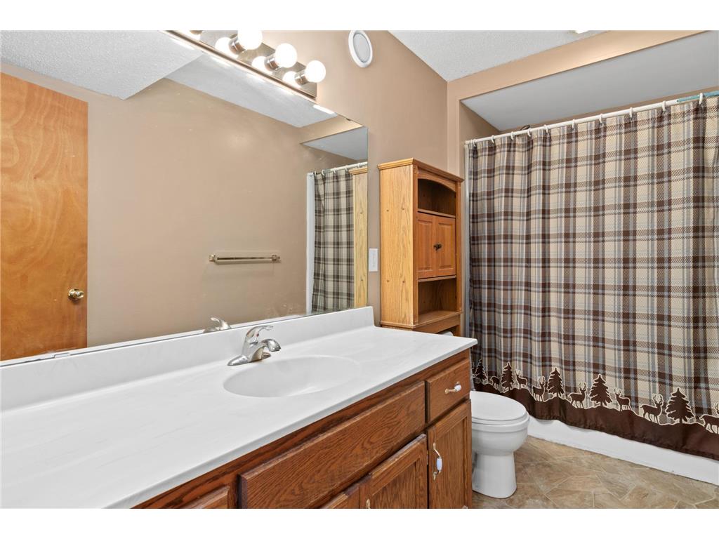1180 Joes Lake Road SE Cambridge MN 55008 7074969 image22
