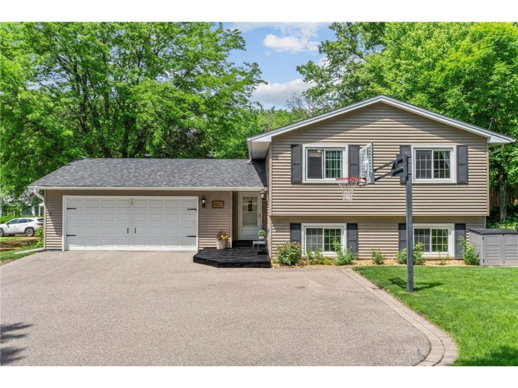1180 Lake Lucy Road Chanhassen MN 55317 7093770 image1
