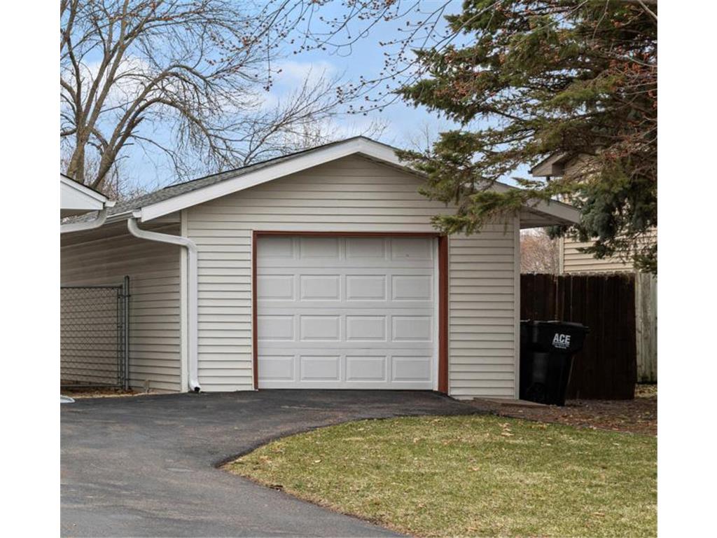 11807 Pennsylvania Avenue N Champlin MN 55316 7044616 image30