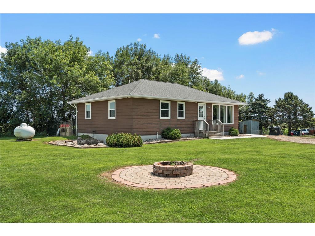 11809 SW 72nd Avenue Ellendale MN 56026 6765523 image1