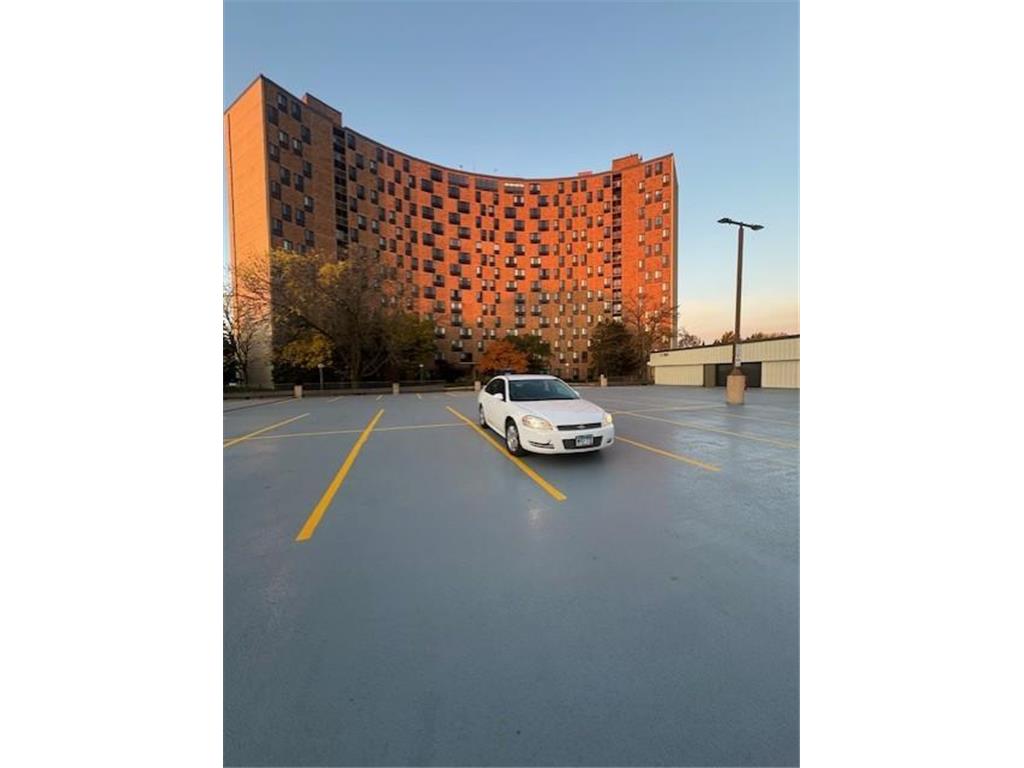 1181 Edgcumbe #1016 Saint Paul MN 55105 6818243 image1