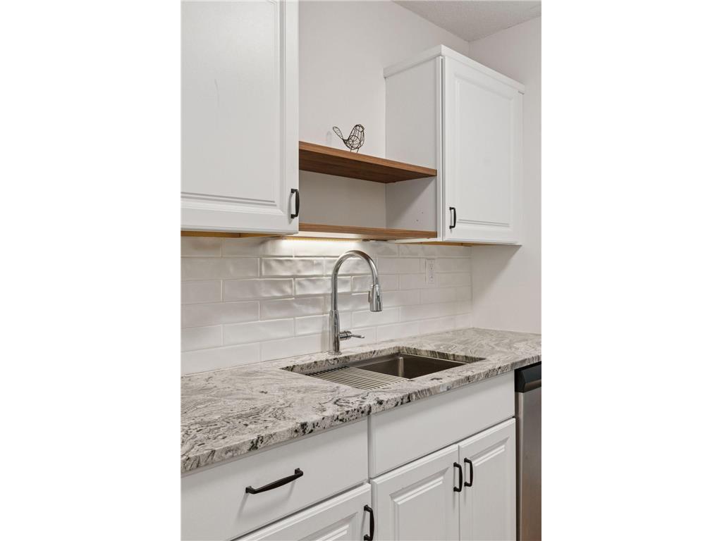 1181 Edgcumbe Road #405 Saint Paul MN 55105 6699038 image14