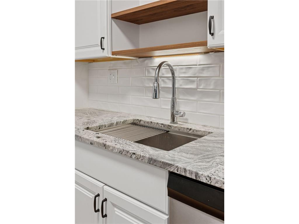 1181 Edgcumbe Road #405 Saint Paul MN 55105 6699038 image15