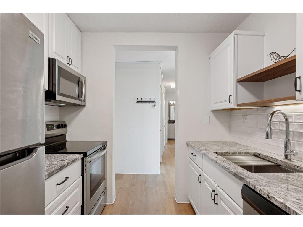 1181 Edgcumbe Road #405 Saint Paul MN 55105 6699038 image16