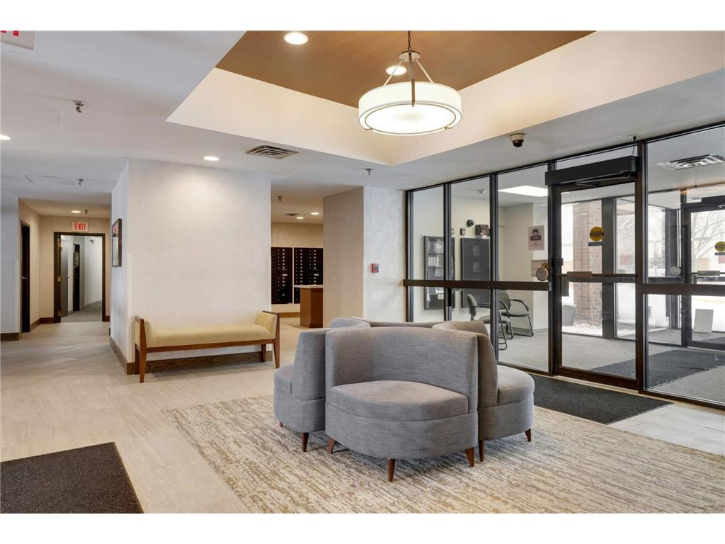 1181 Edgcumbe Road #413 Saint Paul MN 55105 6795543 image1