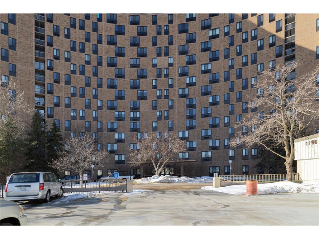 1181 Edgcumbe Road #606 Saint Paul MN 55105 7022188 image1