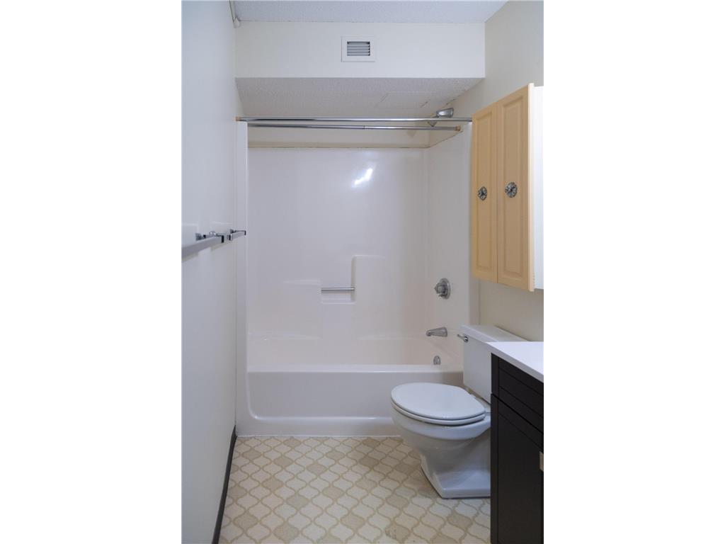 1181 Edgcumbe Road #606 Saint Paul MN 55105 7022188 image10
