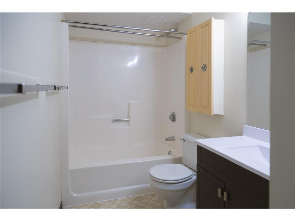1181 Edgcumbe Road #606 Saint Paul MN 55105 7022188 image9