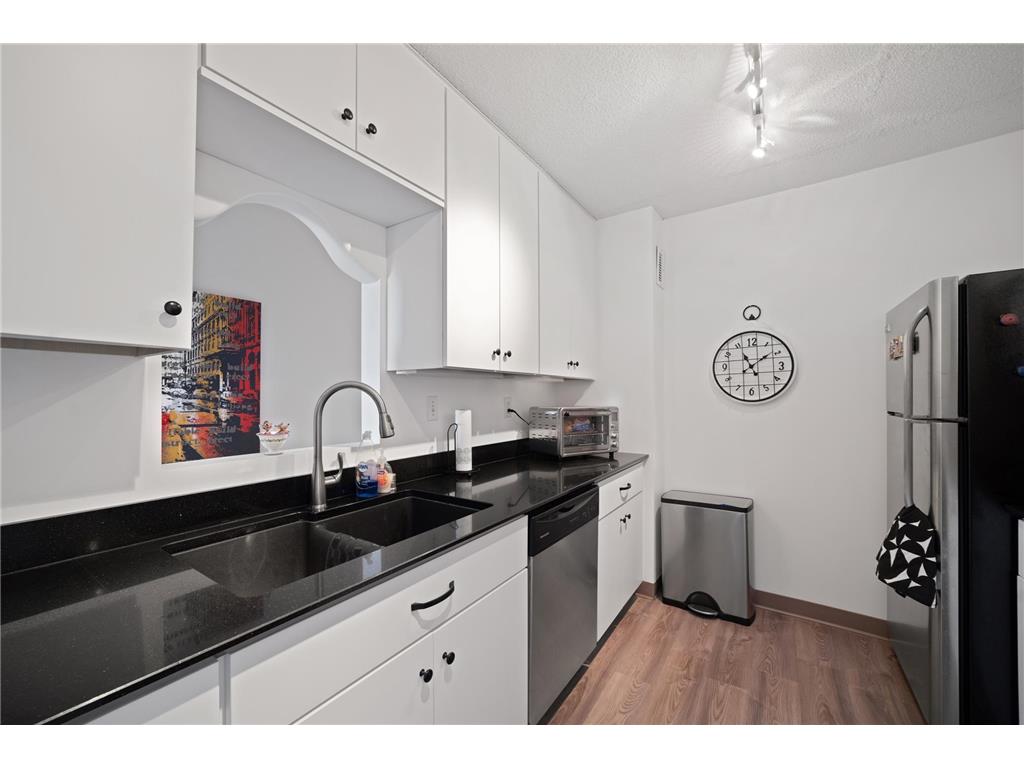 1181 Edgcumbe Road #715 Saint Paul MN 55105 6387313 image1