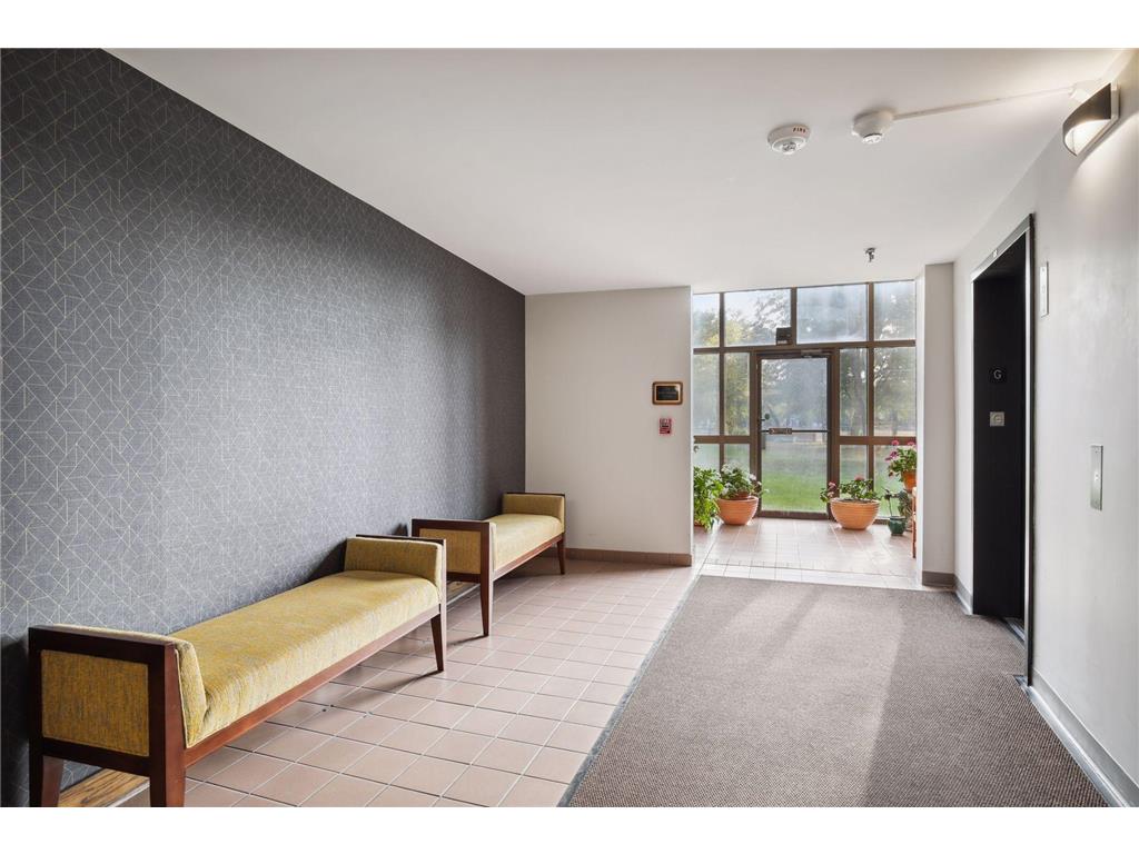 1181 Edgcumbe Road #914 Saint Paul MN 55109 7018365 image12