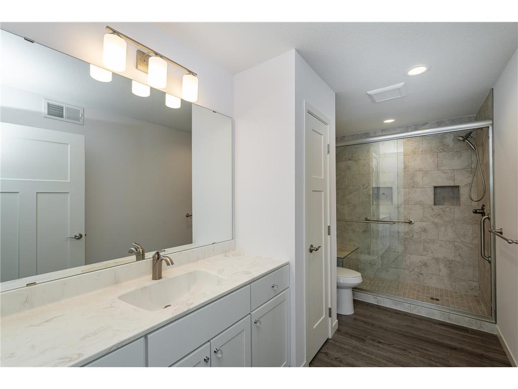 1181 Hewitt Boulevard Red Wing MN 55066 6687089 image10