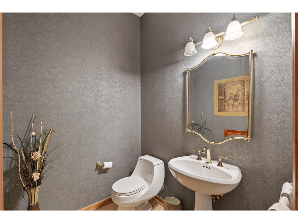 11820 Bren Road Minnetonka MN 55343 7074626 image18