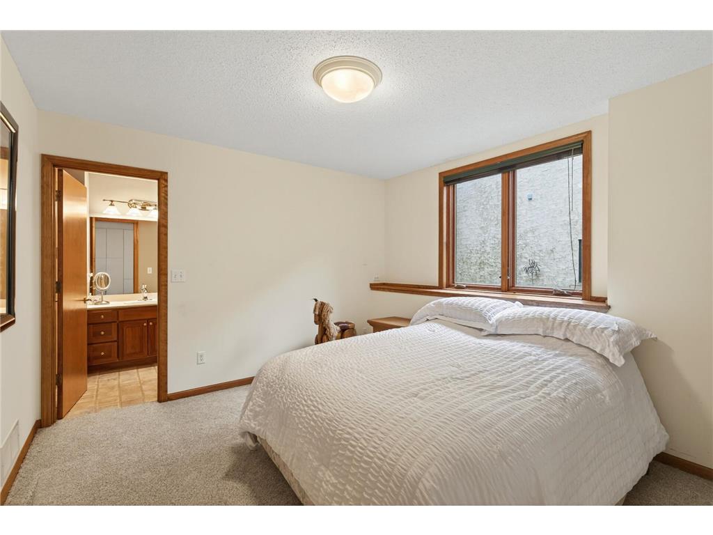 11820 Bren Road Minnetonka MN 55343 7074626 image38