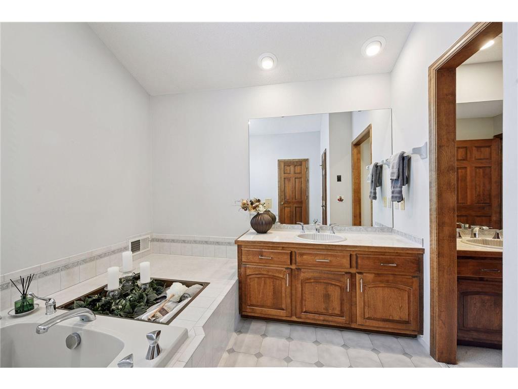 11824 Welters Way Eden Prairie MN 55347 7007800 image33