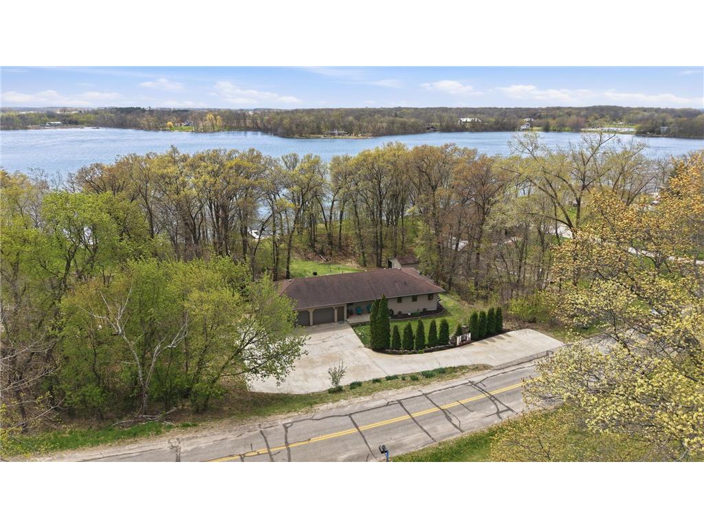 11825 Bluegill Drive Sauk Centre MN 56378 - Long Lake 7072782 image1