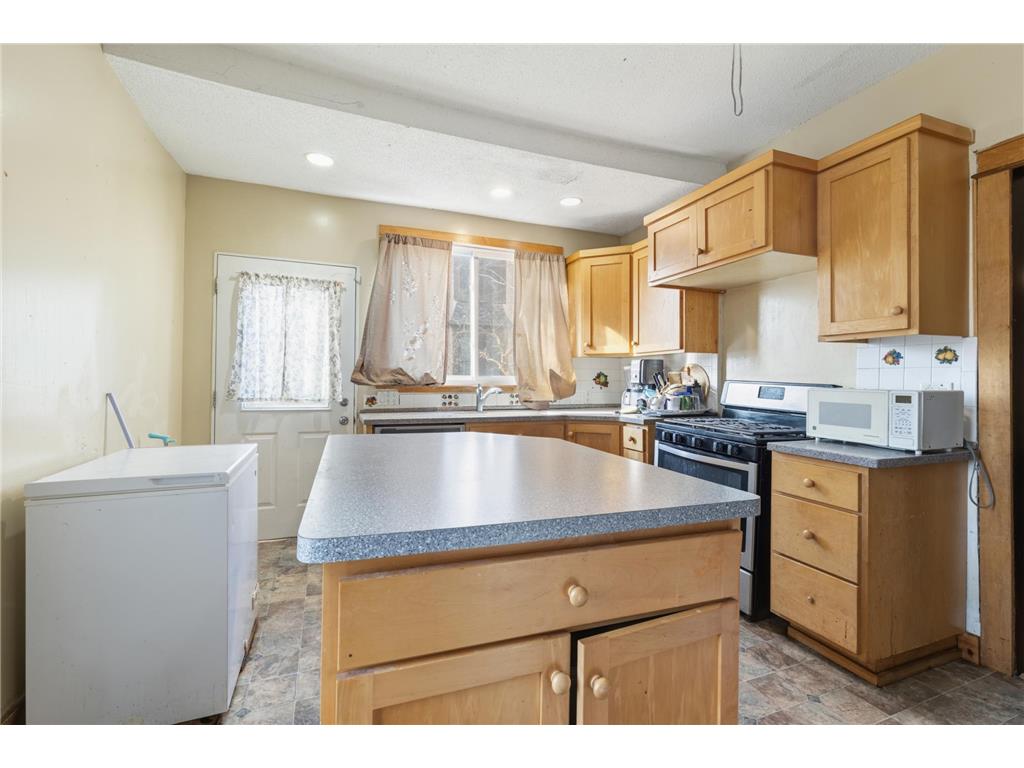 1184 Jessie Street Saint Paul MN 55130 7040947 image9