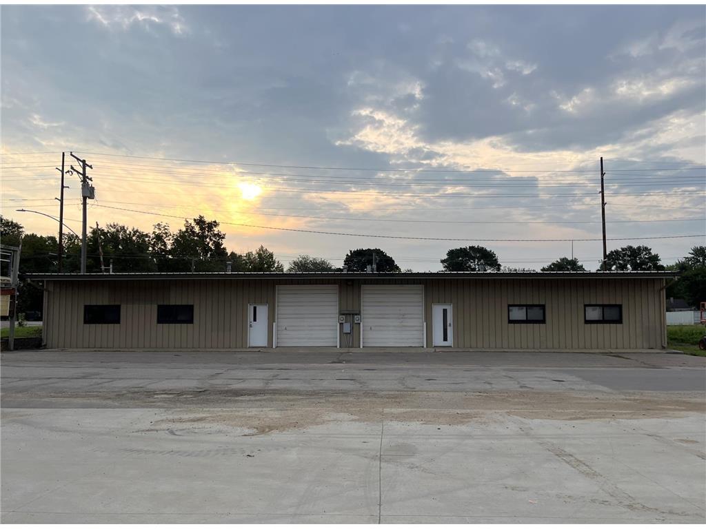 1185 1st Avenue Windom MN 56101 6584691 image1