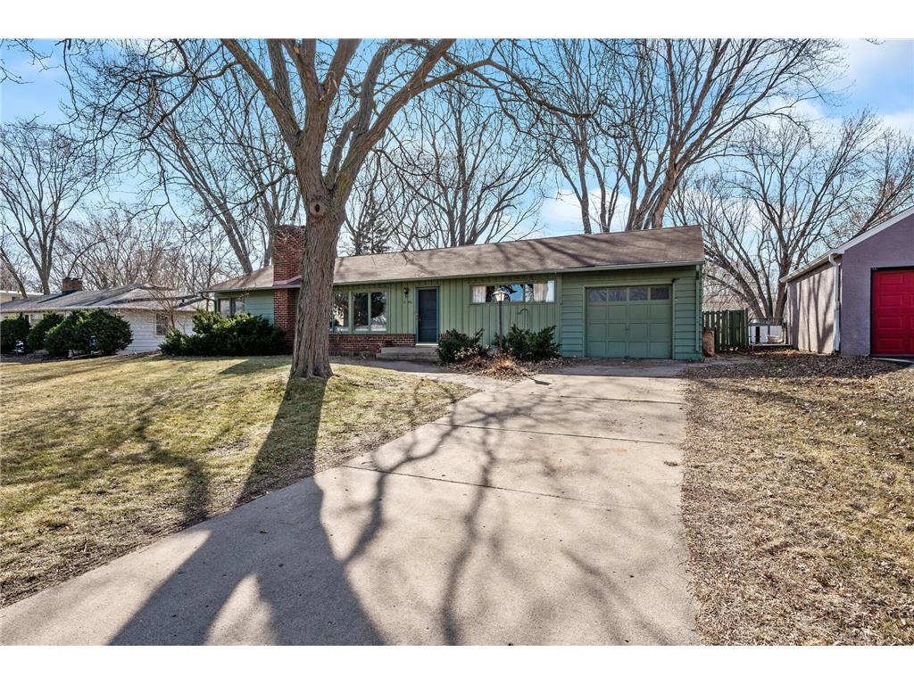 1186 Burke Avenue W Roseville MN 55113 6500091 image1