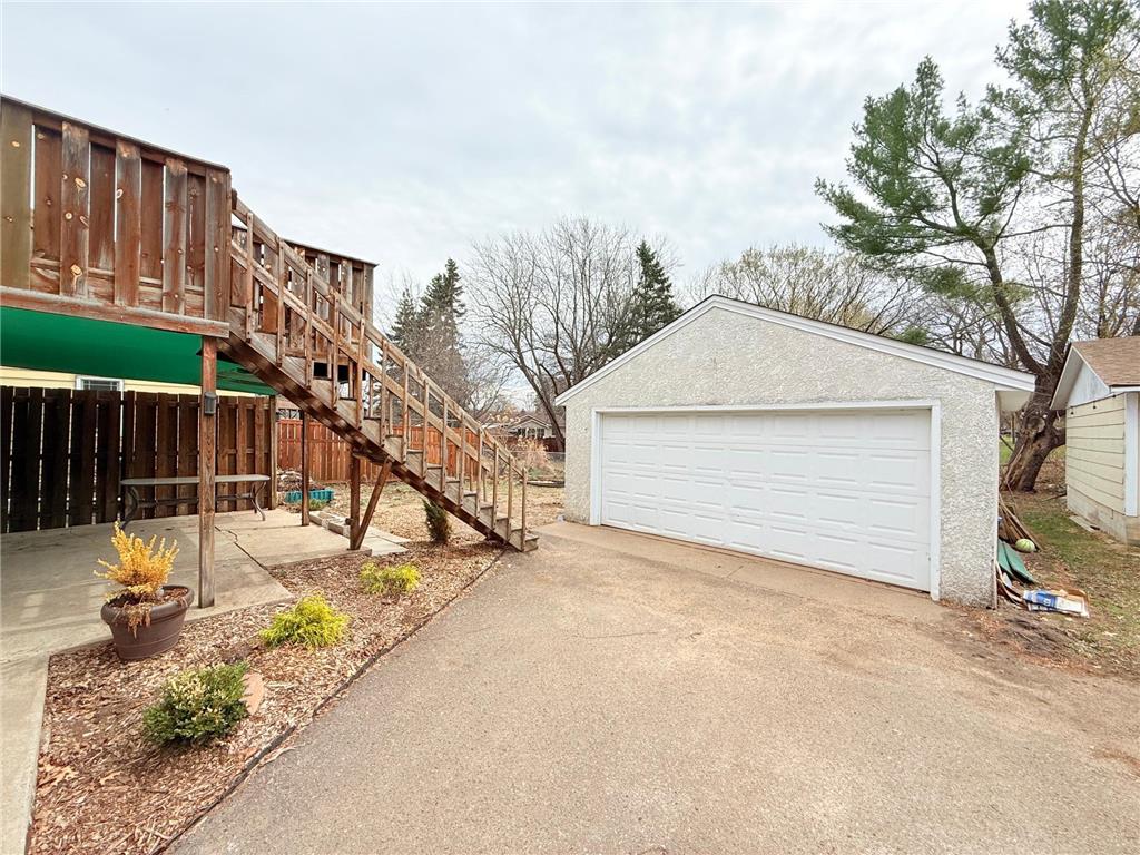 1186 Larpenteur Avenue E Saint Paul MN 55109 7080610 image2