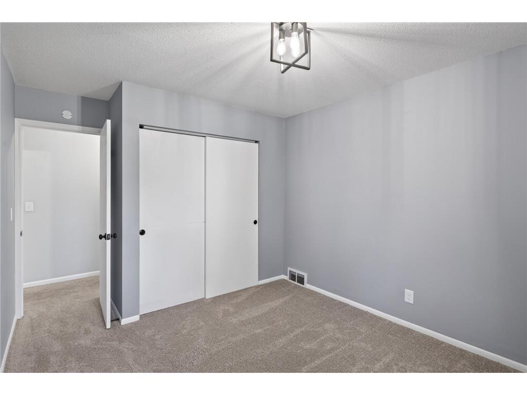 11860 Sunnybrook Road Eden Prairie MN 55347 7038746 image16