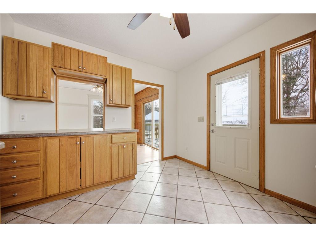 1187 Dale Street N Saint Paul MN 55117 7017472 image10