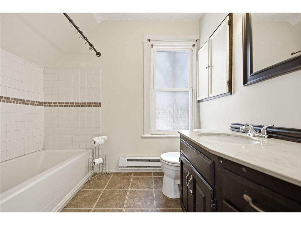 1187 Dale Street N Saint Paul MN 55117 7017472 image18