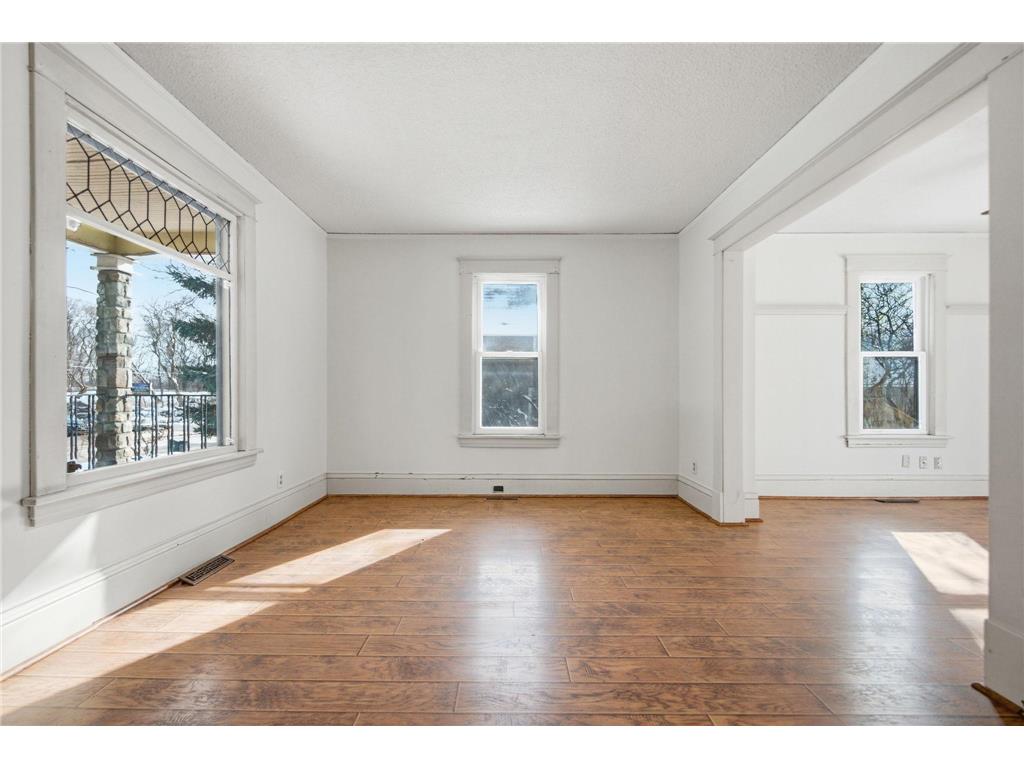 1187 Dale Street N Saint Paul MN 55117 7017472 image2