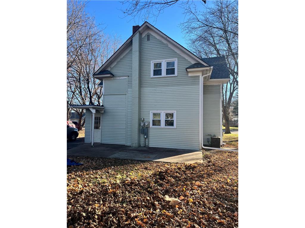 1188 Pine Street Dawson MN 56232 6821332 image3