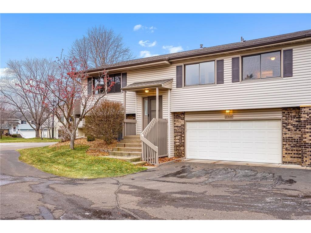 11884 Woodbine Street NW Coon Rapids MN 55433 6641600 image1