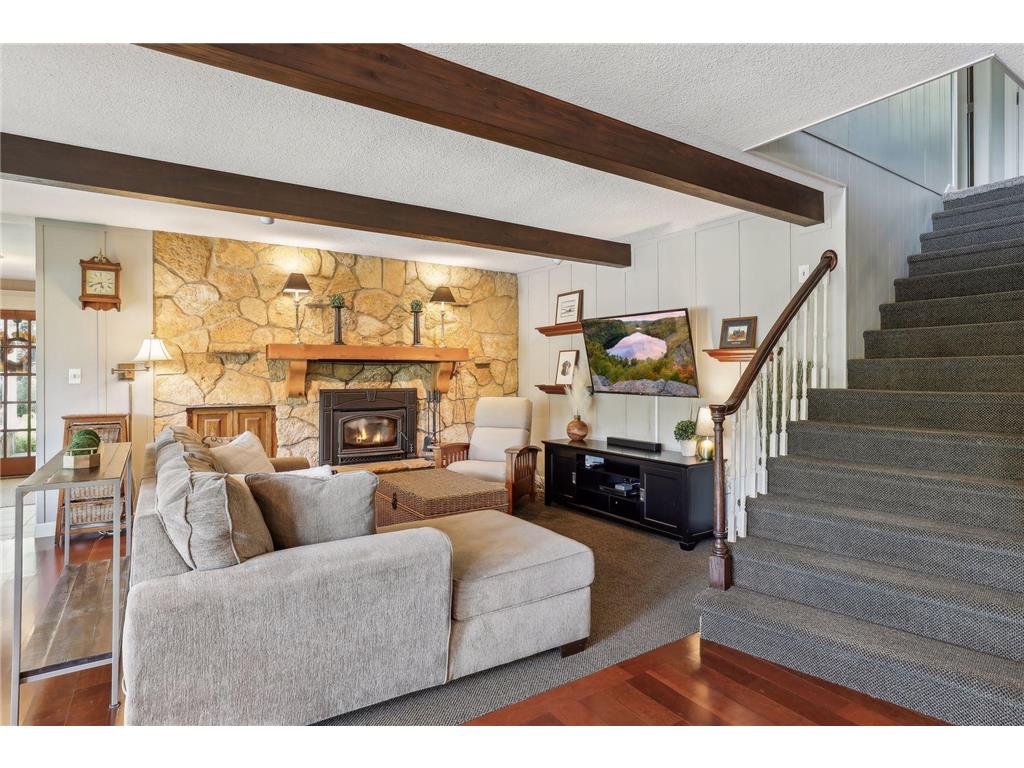 1189 River Drive River Falls WI 54022 6572015 image1