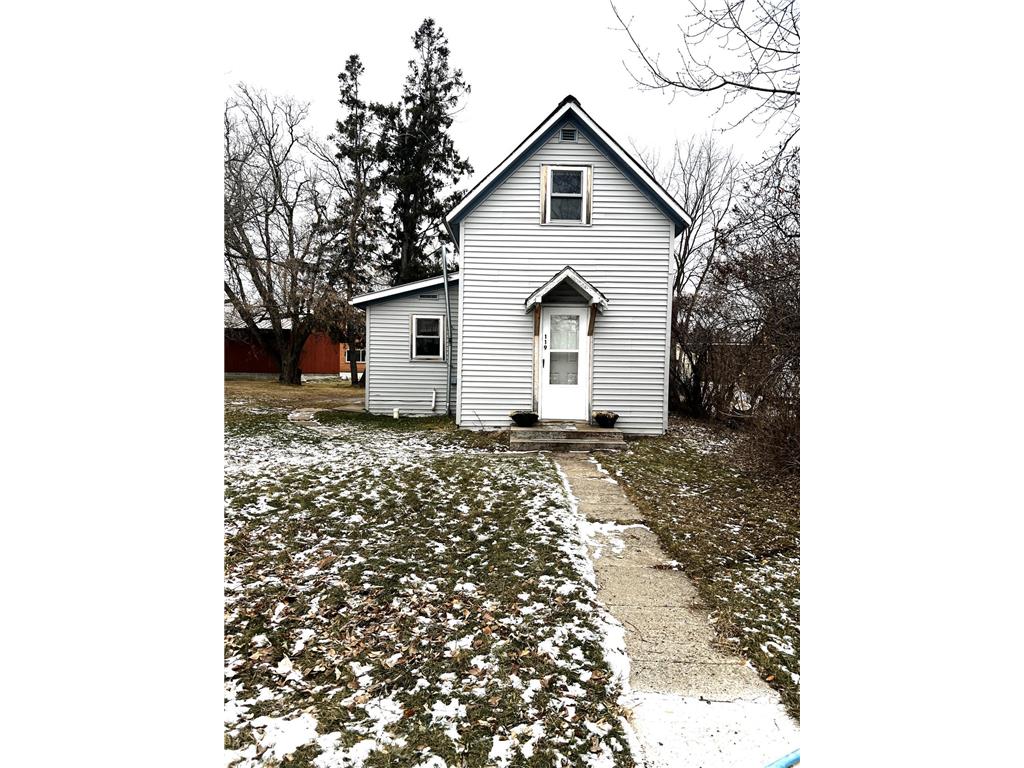 119 Elm Street SW, Clearbrook, MN, 56634 MLS 6470601 Edina Realty