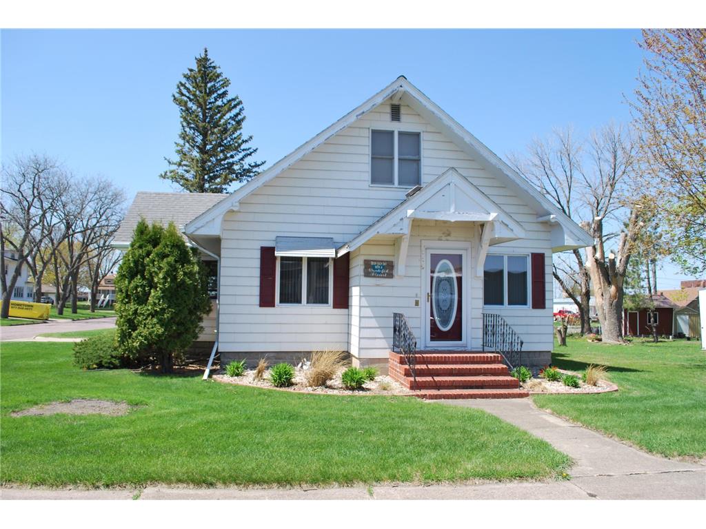 119 S James Street Northrop MN 56031 6824998 image1