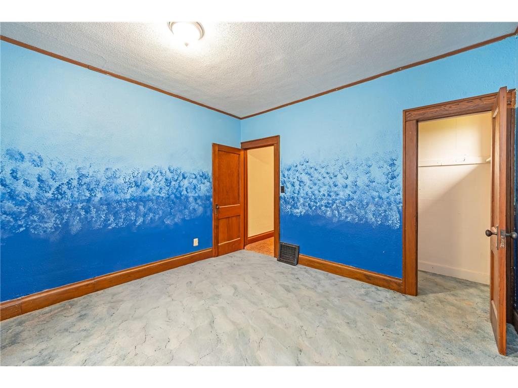 119 S Orient Street Fairmont MN 56031 7080377 image16