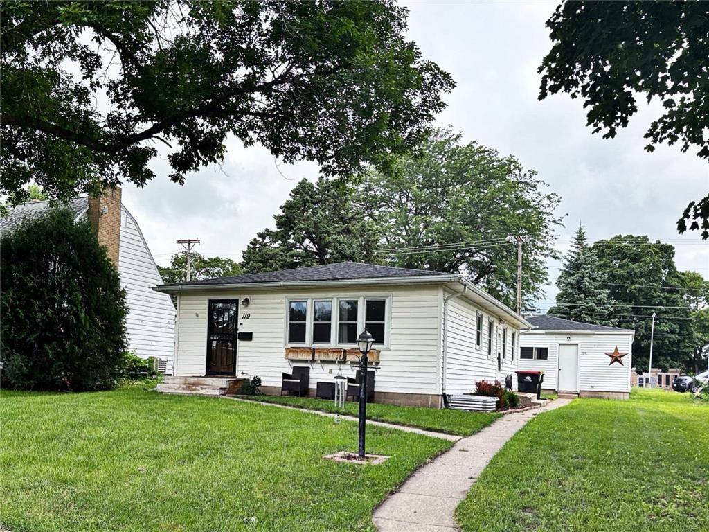 119 W Flynn Street Redwood Falls MN 56283 6750551 image1