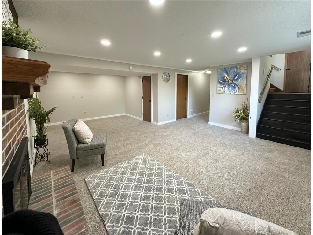 11900 Highland View Circle Burnsville MN 55337 6806164 image16