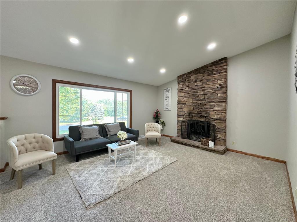 11900 Highland View Circle Burnsville MN 55337 6806164 image2