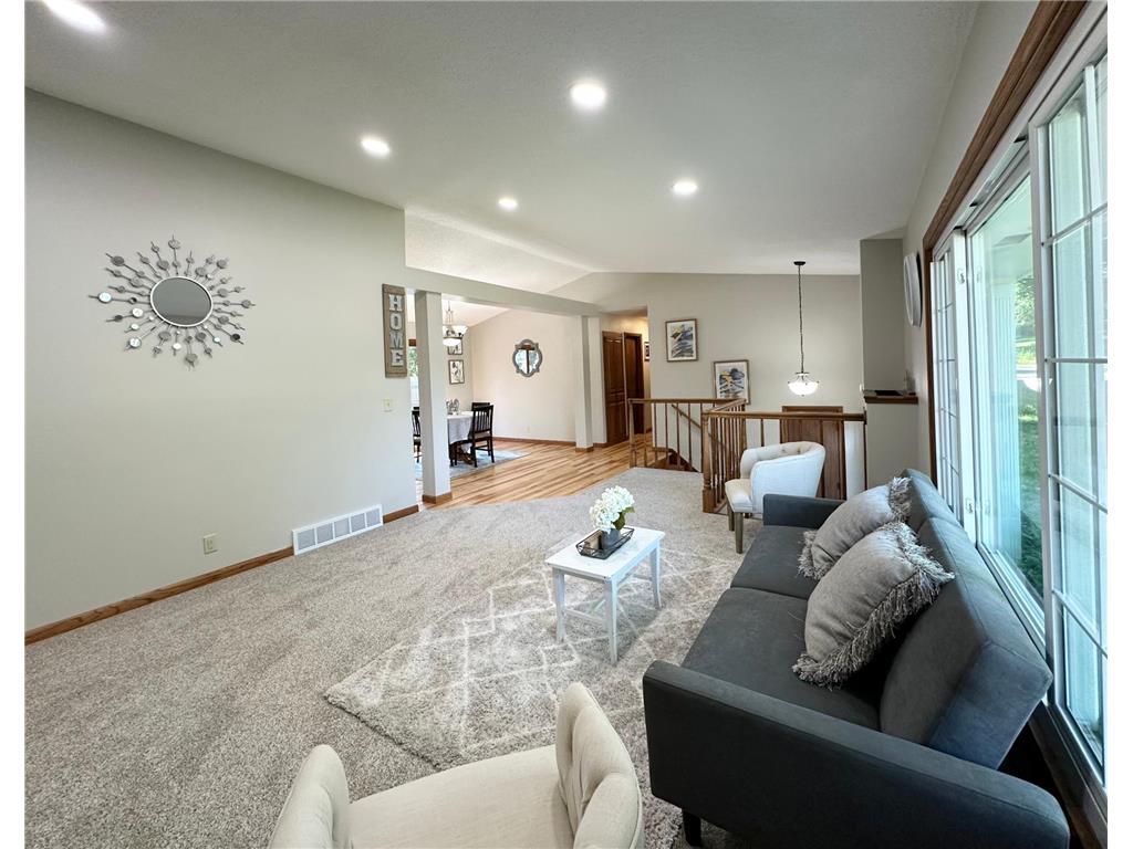 11900 Highland View Circle Burnsville MN 55337 6806164 image4