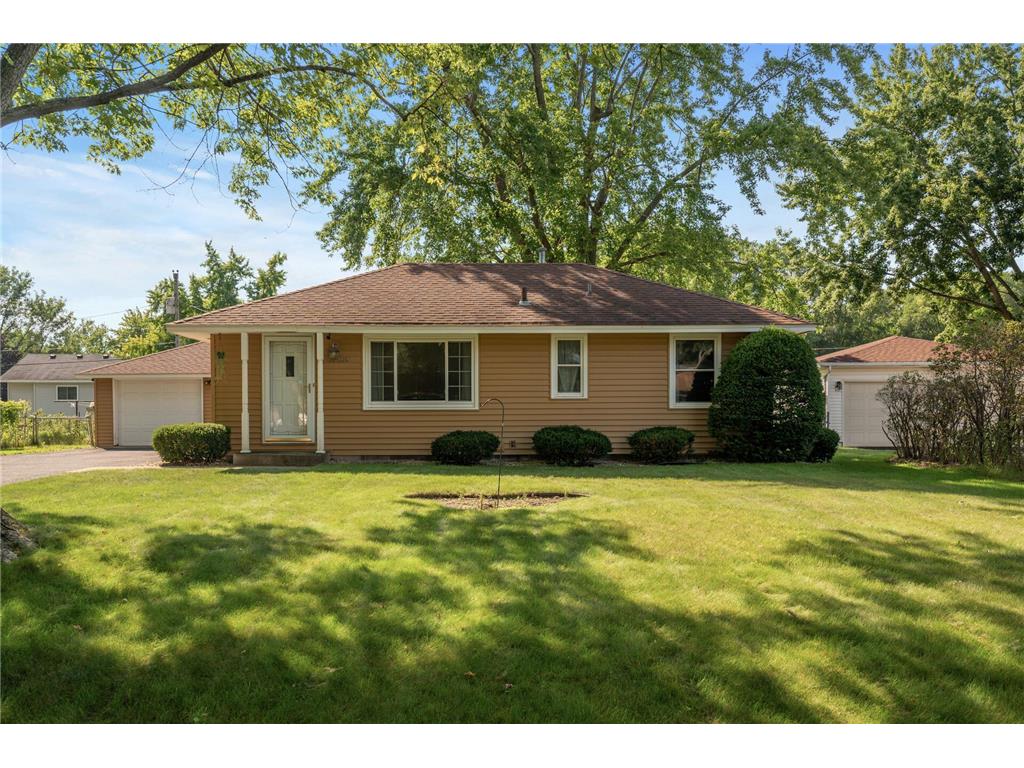 11908 Olive Street NW, Coon Rapids, MN, 55448 MLS 6253927 Edina Realty