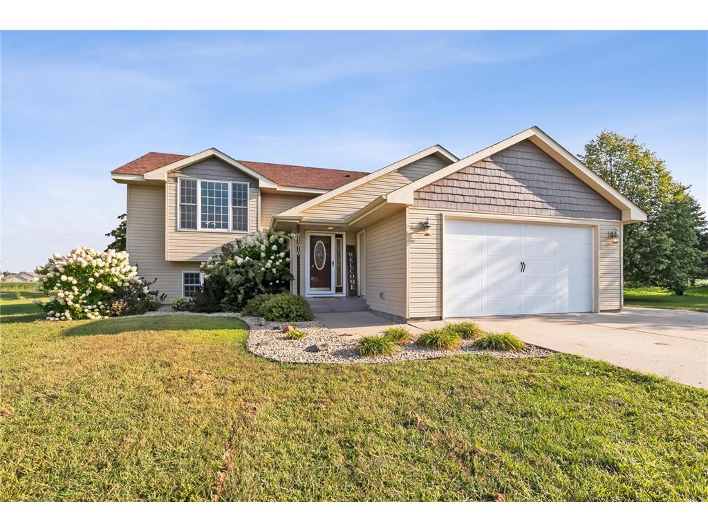 11910 9th Street NE Hanover MN 55341 6425603 image1