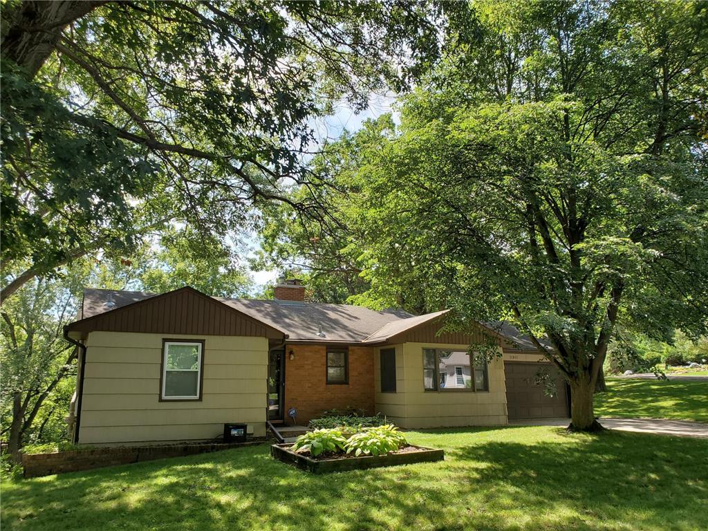 11911 James Road, MN, 55343 MLS 6192272 Edina Realty