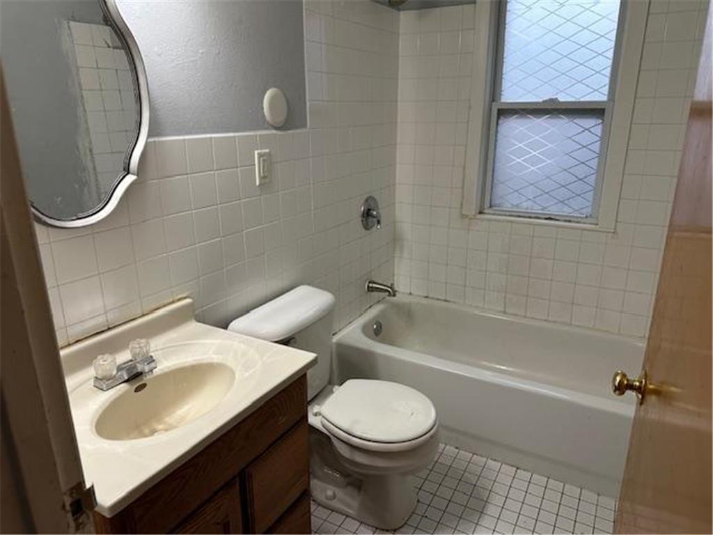 1192 Burr Street Saint Paul MN 55130 6820057 image9