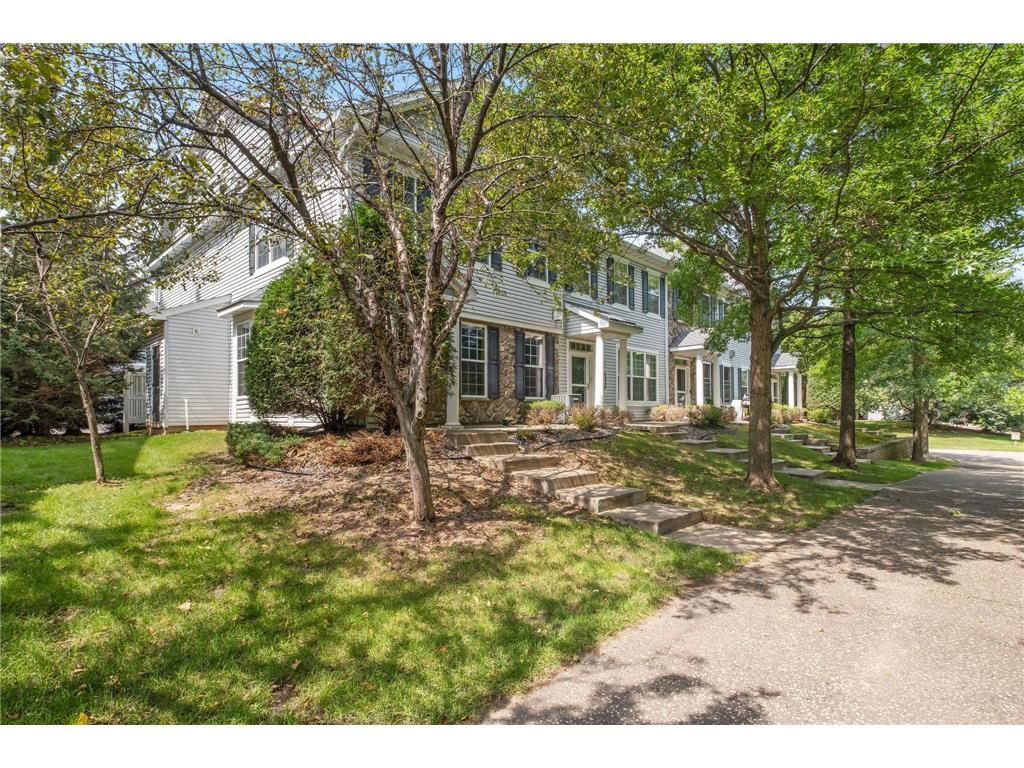 1192 Hillvale Avenue N Oakdale MN 55128 6586862 image1